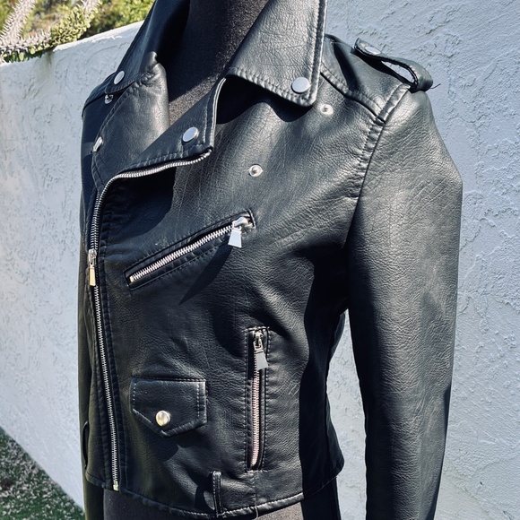 NEW "Let it Ride"Black MOTO Faux Leather Jacket is NWT - Picture 4 of 9